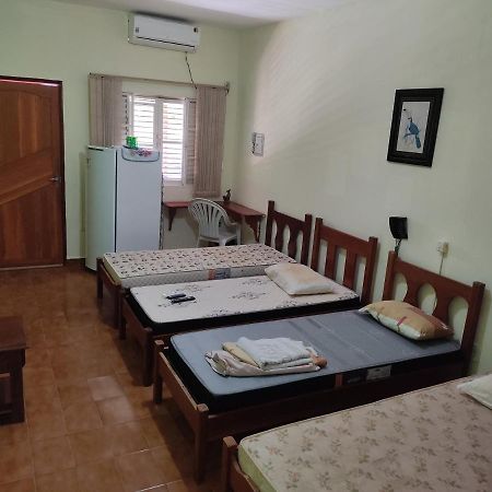Hotel Pesqueiro Anzol De Ouro Ladario Bagian luar foto