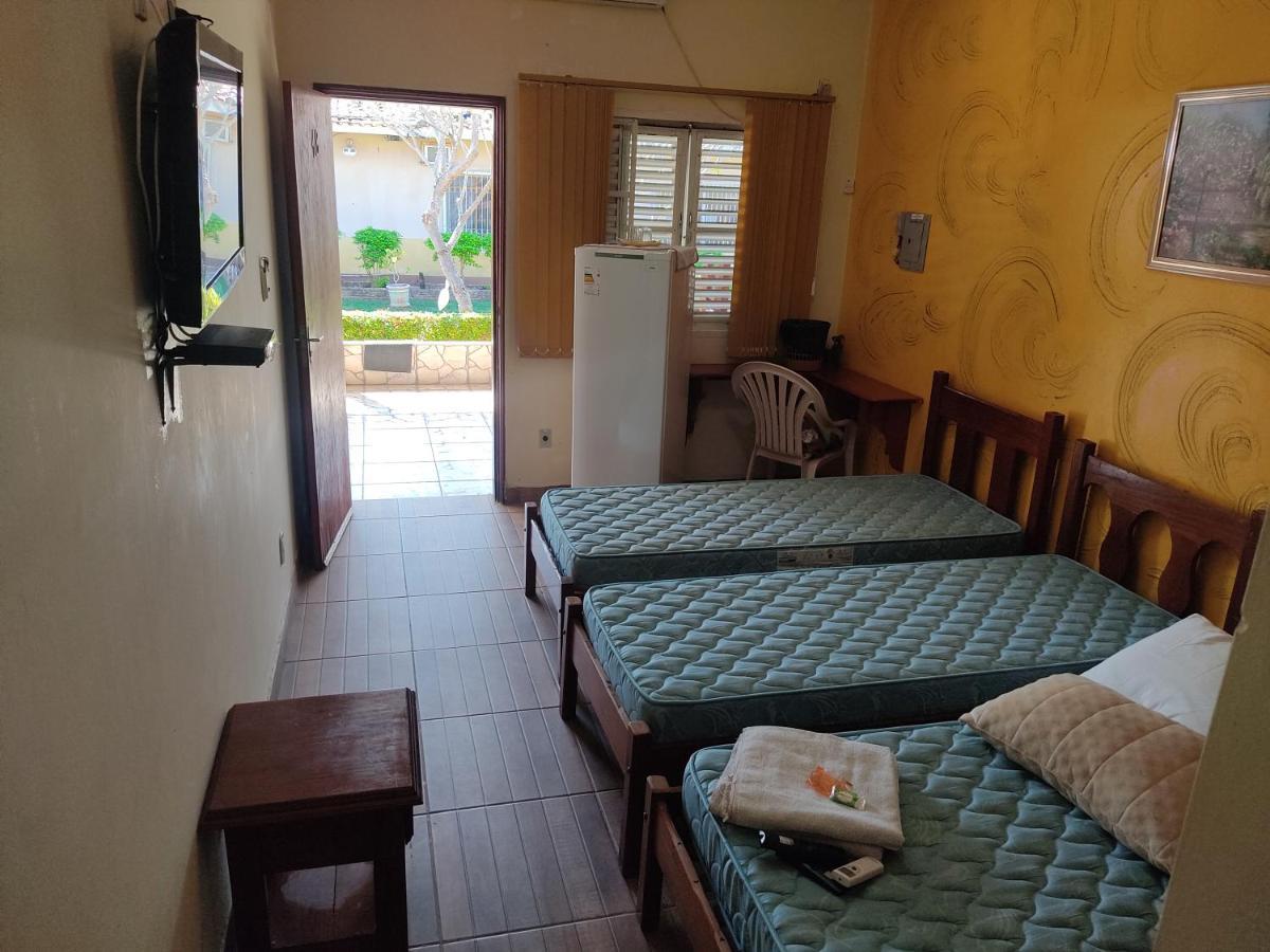 Hotel Pesqueiro Anzol De Ouro Ladario Bagian luar foto